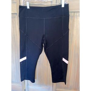 Forever 21 Cropped Exercise Leggings